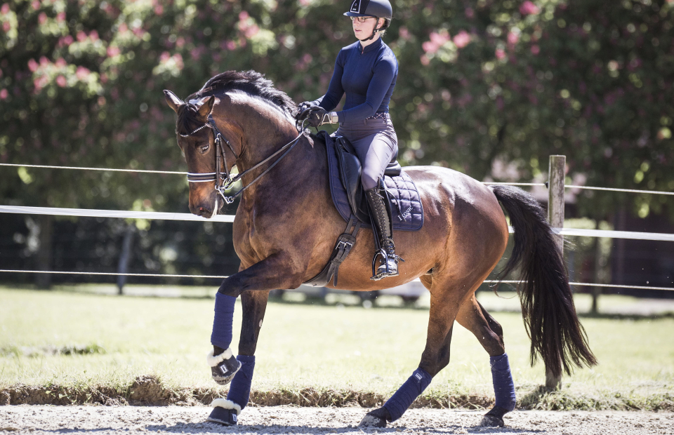 Sabrina beim Reiten